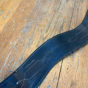 Equifit Anatomical Leather Hunter Girth